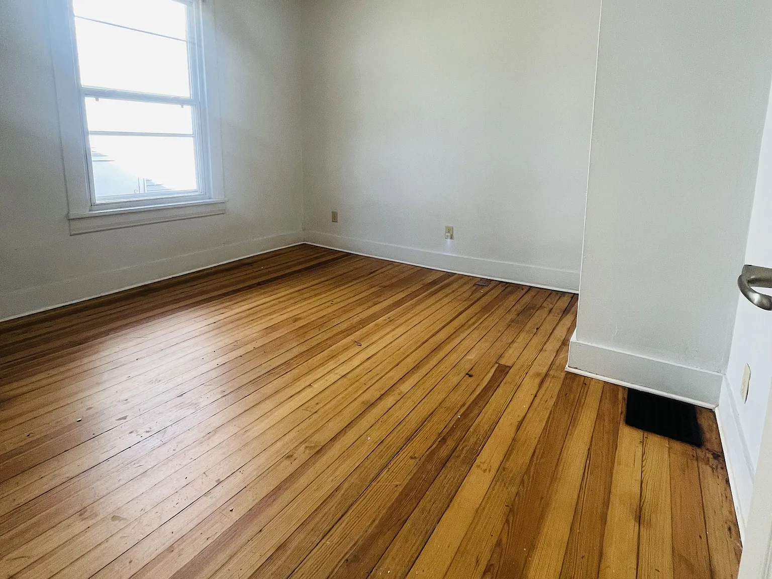 130 Diamond Court - 1 — Photo 3