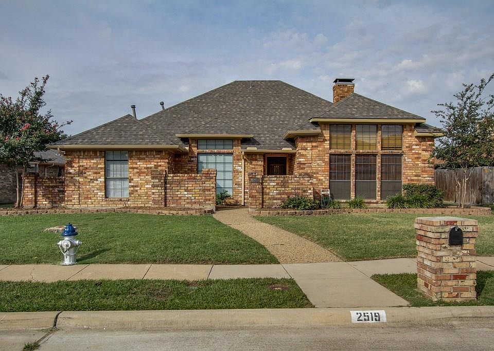 1st image of 2519 Willowgate Ln