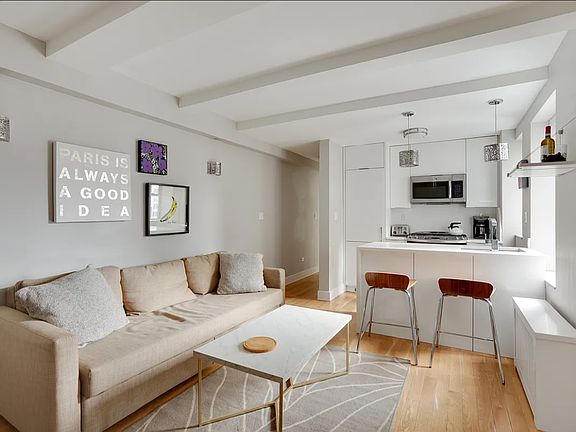 4th image of 308 W 30th St APT 10C