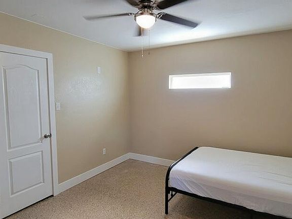 3rd image of 1116 Tempe Dr #A
