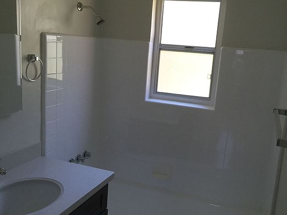 2nd image of 1627 Amberwood Dr APT D