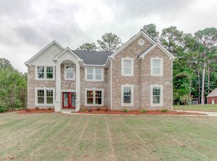 2109 SW Autumn Chase Dr, Stockbridge, GA