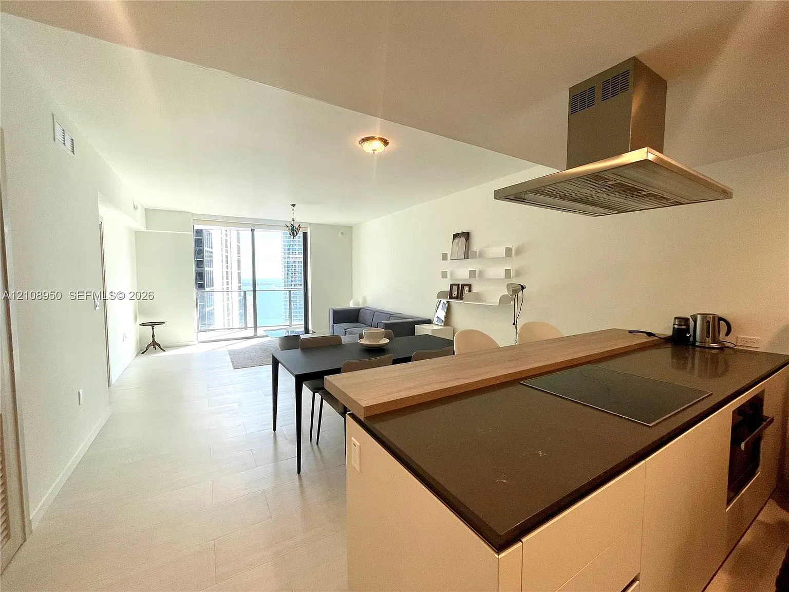 Brickell Flatiron Condo — Photo 3