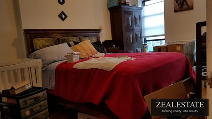 Rented by ZealEstate Group Inc | media 4