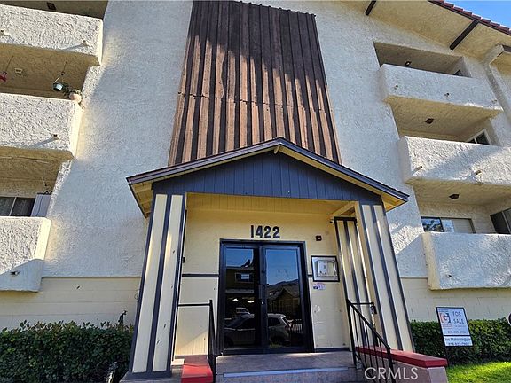 3rd image of 1422 Rock Glen Ave APT 204