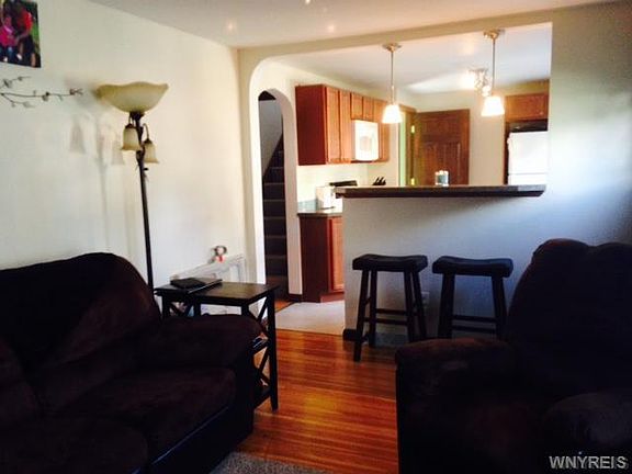 3rd image of 26 Ravenswood Ter
