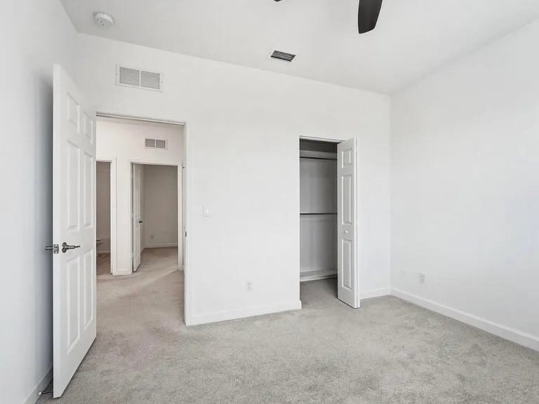 1261 Deer Haven Dr — Photo 5