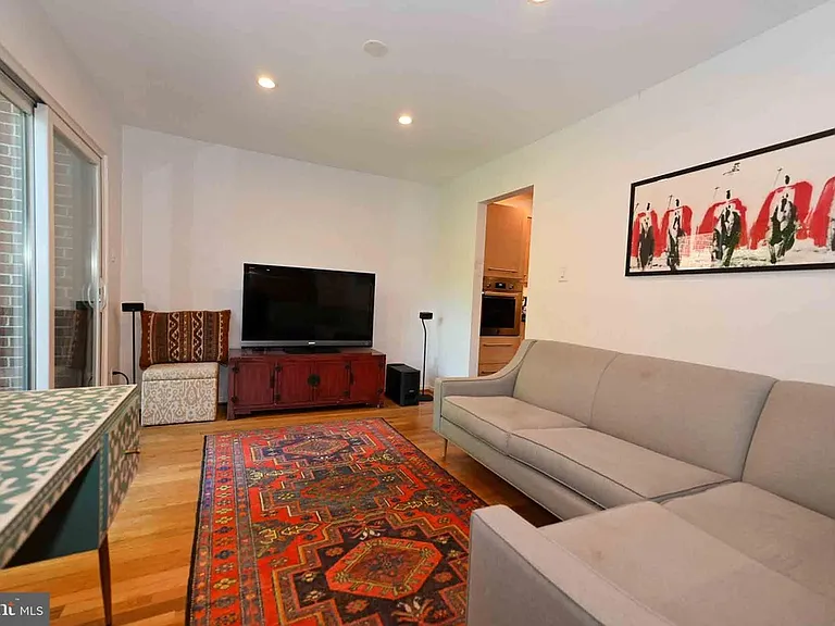 11635 Hunters Green Ct — Photo 5