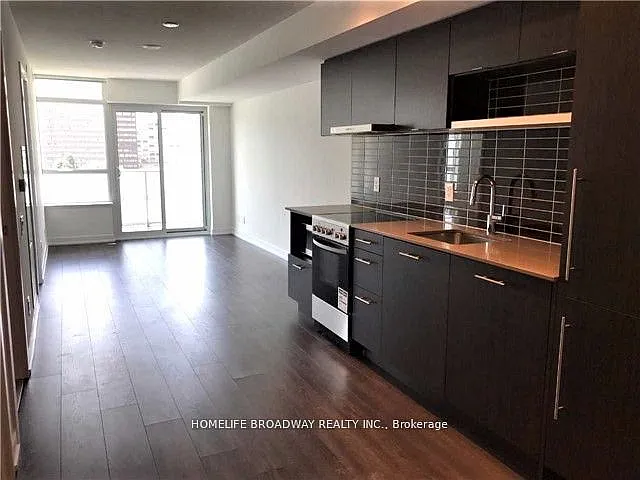 365 Church St #812 — Photo 2