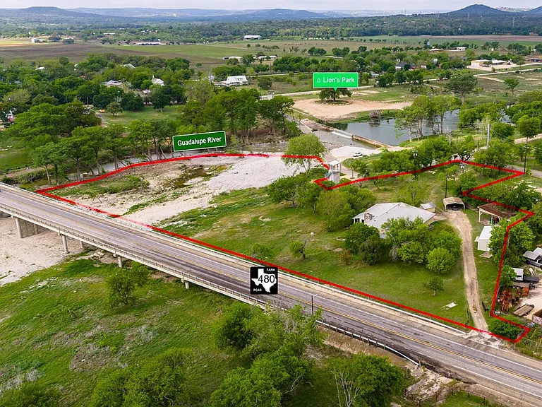 123 FM 480 — Photo 61