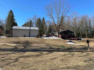 1271 E M 55 Hwy, Cadillac, MI 49601