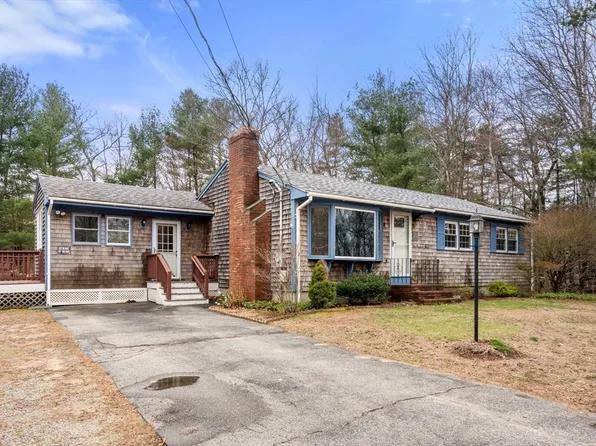 130 Crane Ave N, Taunton, MA 02780