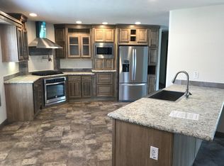 5199 Sheffield Dr, Holly, MI 48442