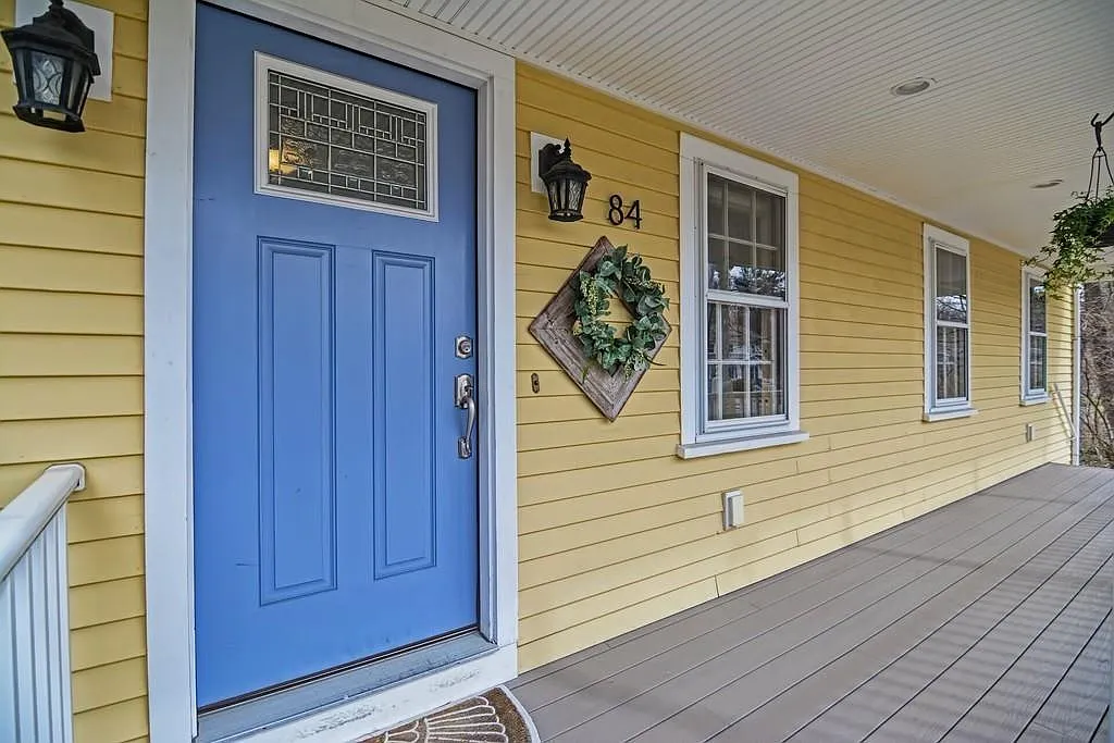 3 bed, 2.5 bath, 1952 sqft, $4,300 — Photo 1