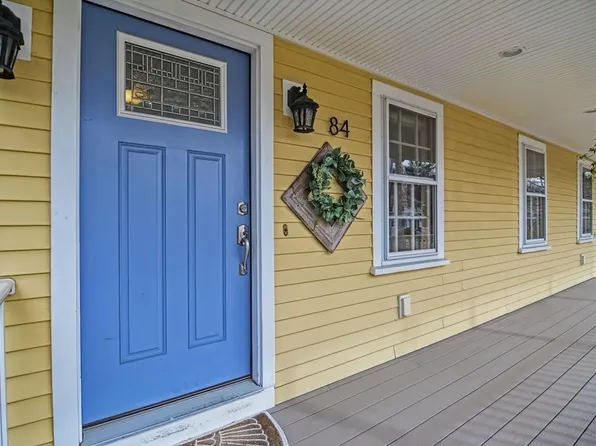 84 Billings St, Sharon, MA 02067