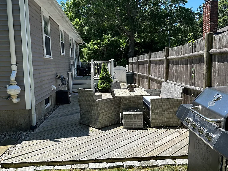 16 Harborview Dr — Photo 14