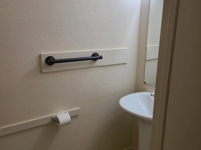 149 Coers Dr #4 — Photo 11