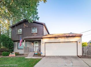 1253 Bamford Dr, Waterford, MI