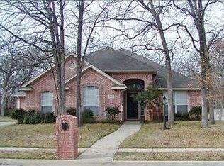 1557 Flying Jib Dr, Azle, TX 76020