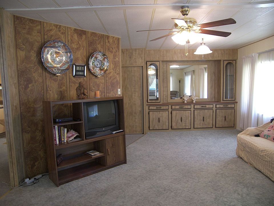 2nd image of 43730 Jared Ln