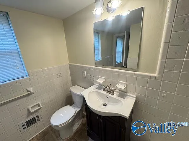 1200 Bailey Cove Cir SE #A — Photo 38