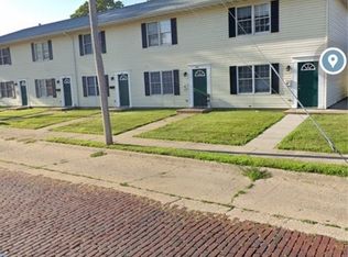 100 E Vine St #100, Taylorville, IL 62568