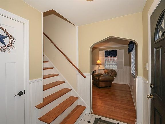 3rd image of 1342 Collinsdale Ave
