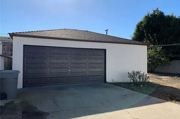 4604 Mindora Dr — Photo 32