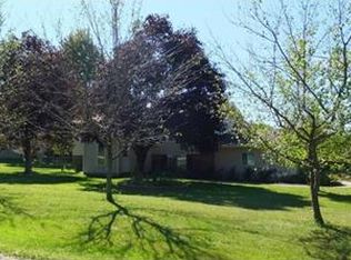 3126 Brogle Rd, Barberton, OH 44203