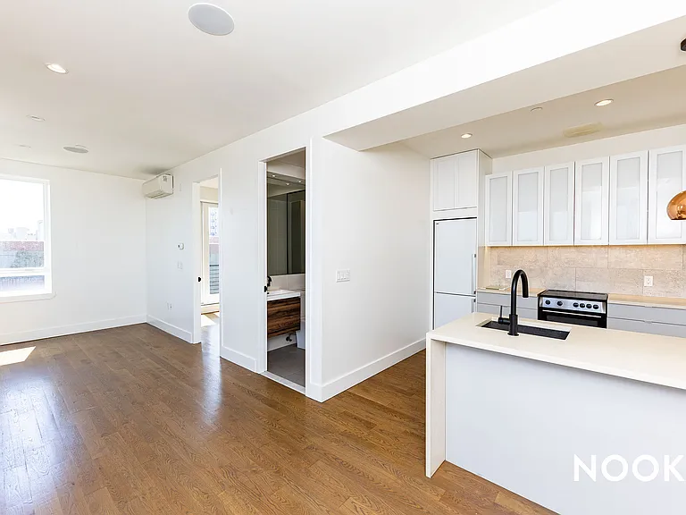164 Central Ave #4 — Photo 9