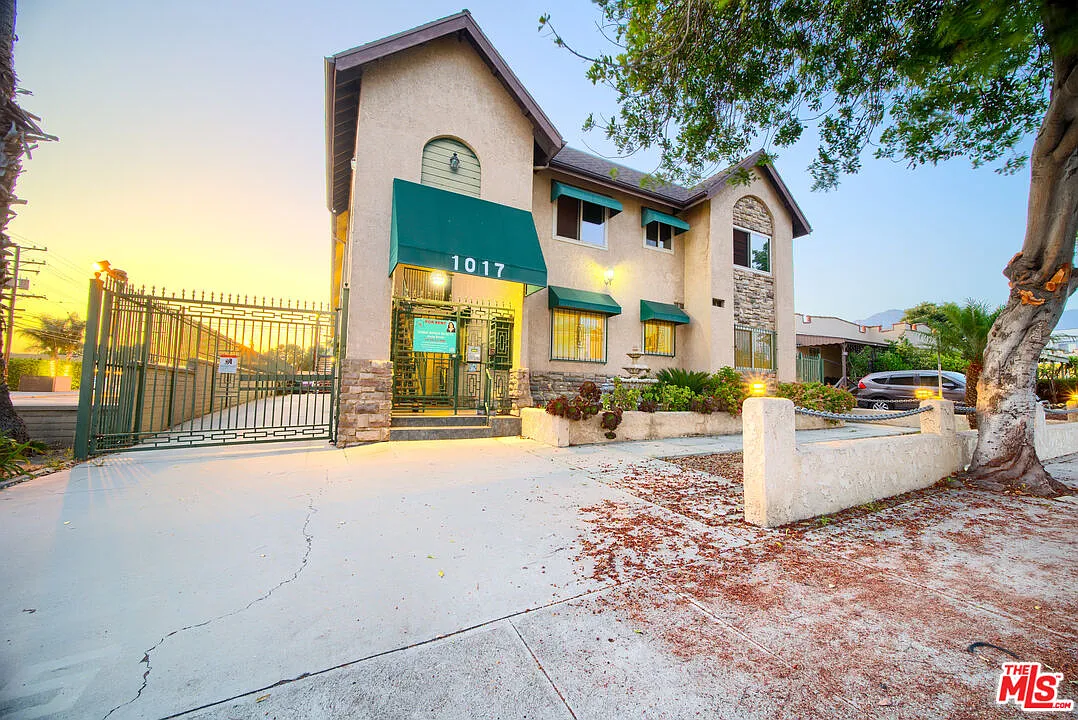 1 bed, 1.0 bath, 623 sqft, $4,200 — Photo 4