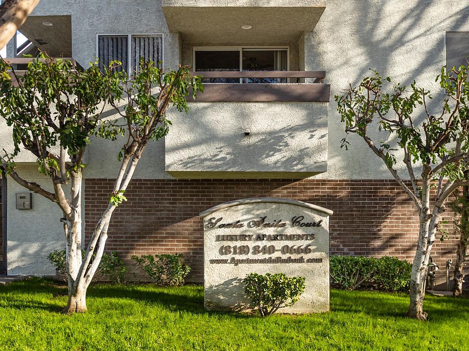 Santa Anita Court Luxury Apartments