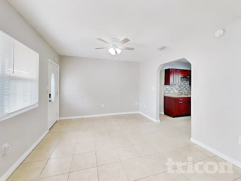 1707 W Hanlon St — Photo 3