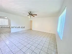 2345 Douglas St — Photo 6