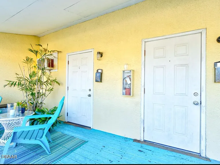 421 N Peninsula Dr #3 — Photo 1