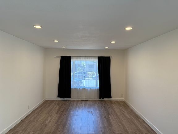 4th image of 2690 Olivestone Way