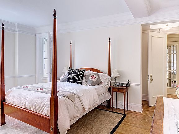 3rd image of 924 W End Ave APT 83