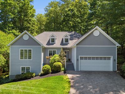 100 Waterside Dr, Moneta, VA, 24121