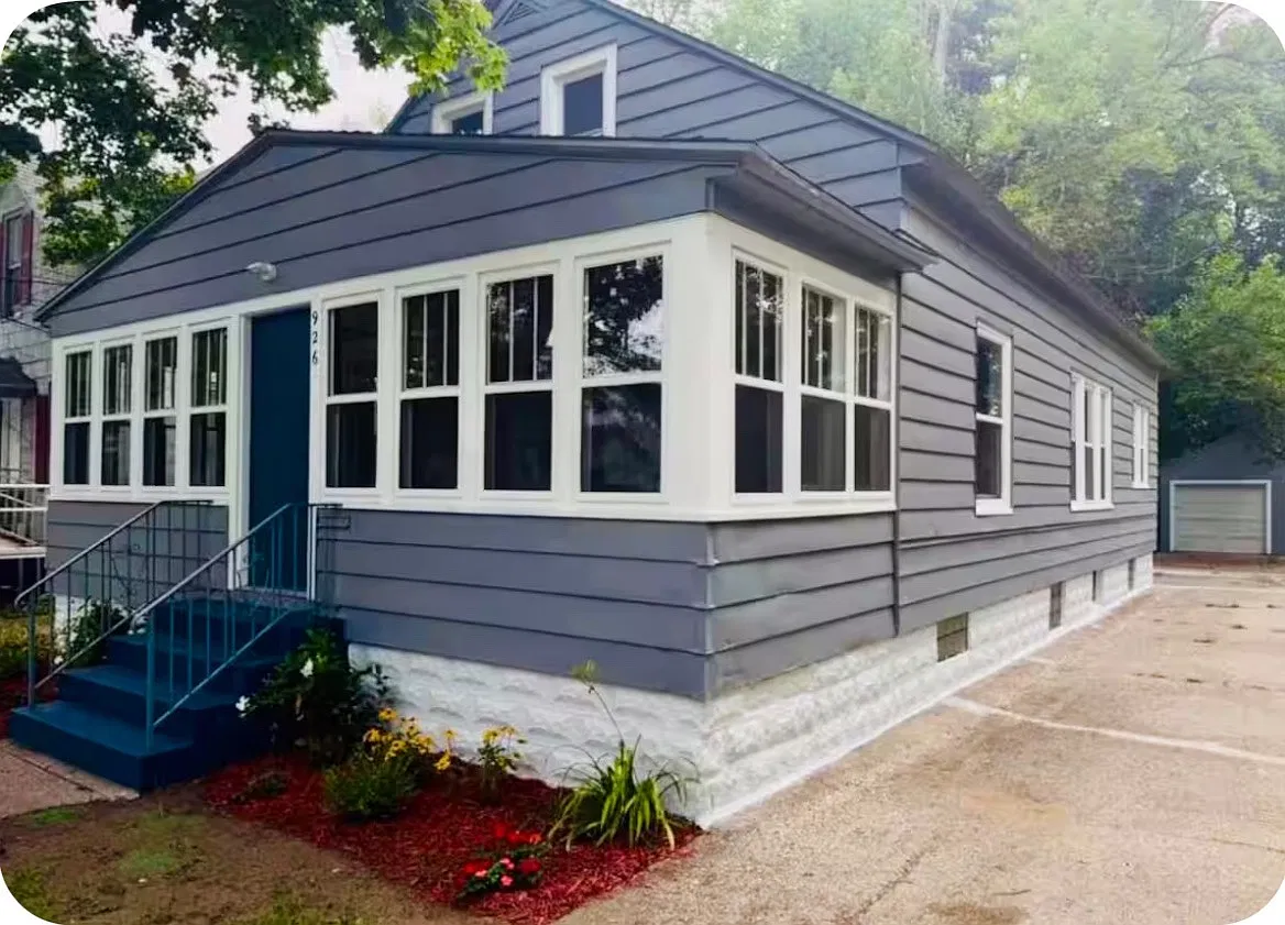 Williams St, Muskegon — Photo 2