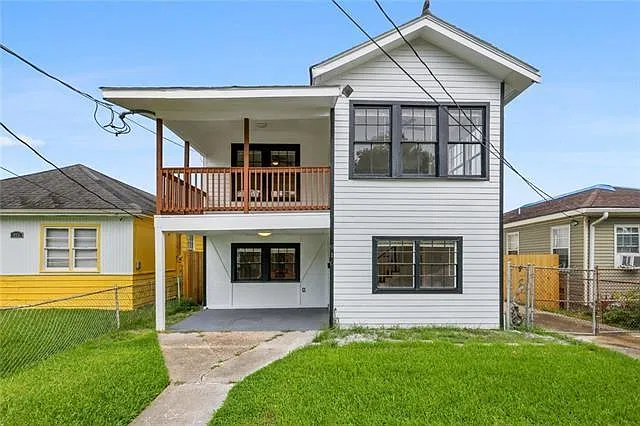 910 Claiborne Dr