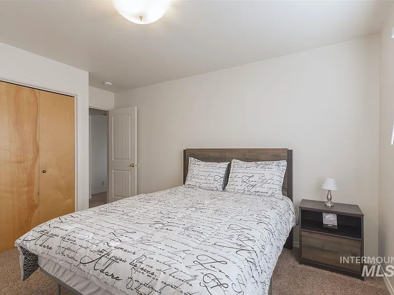 4316 W Albion St #1 — Photo 6