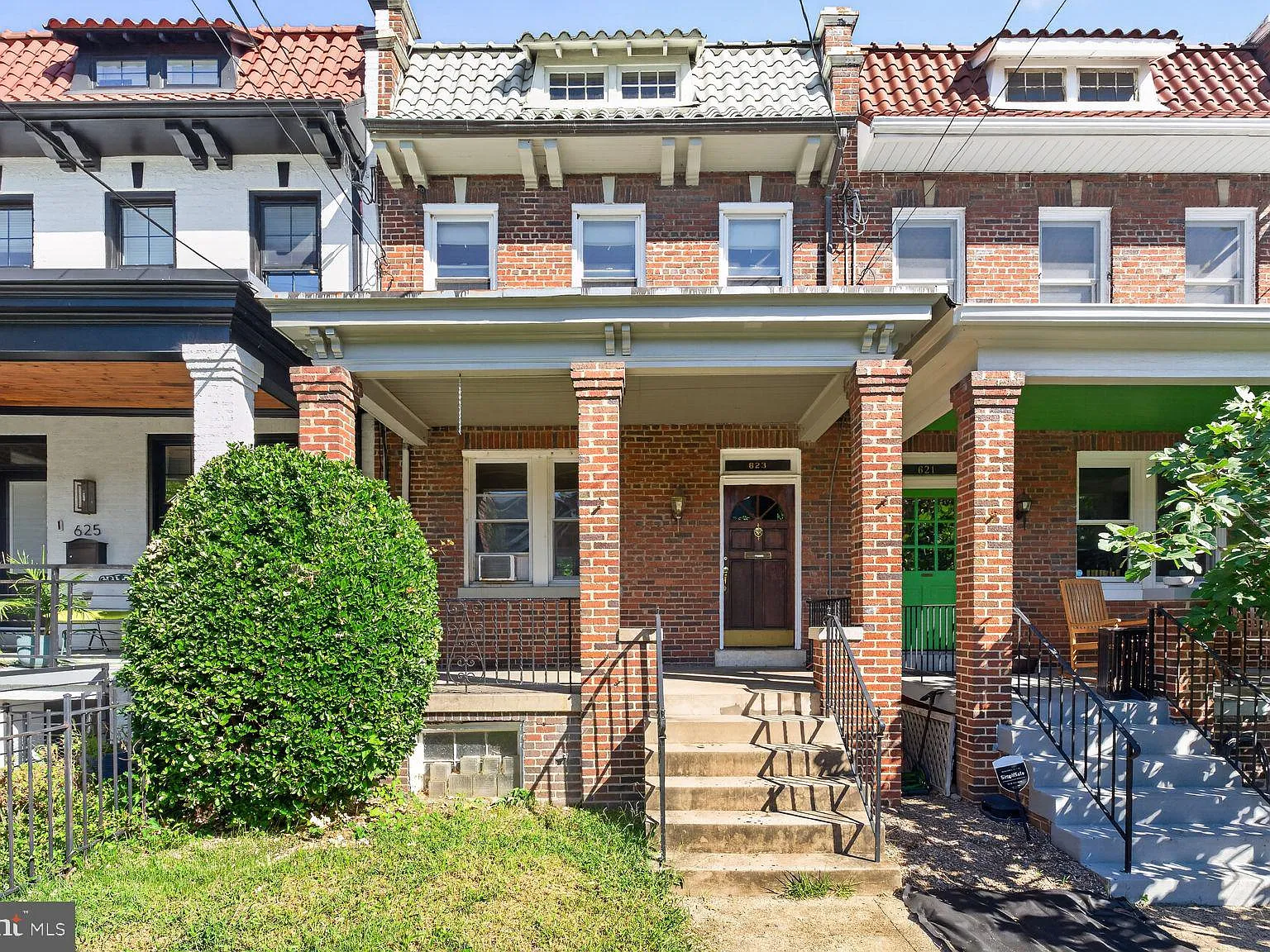 3 bed, 1.5 bath, 1487 sqft, $2,850 — Photo 3