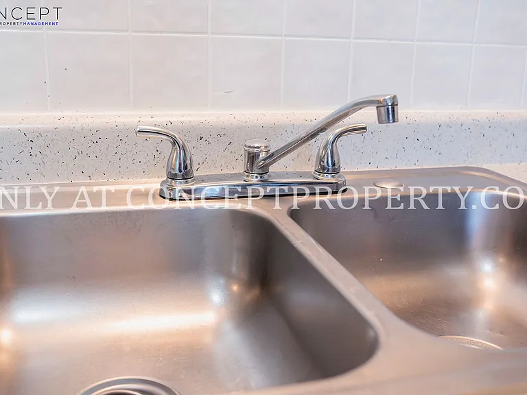 Murray Place — Photo 106