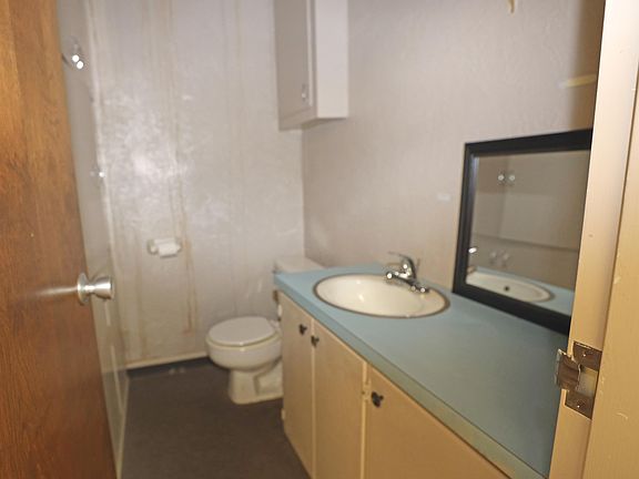 5th image of 301 N 2nd St #102