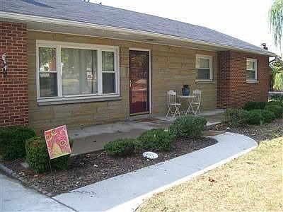 4th image of 22 N Highview Dr