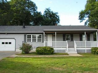 20 Norman Dr, Tiverton, RI 02878