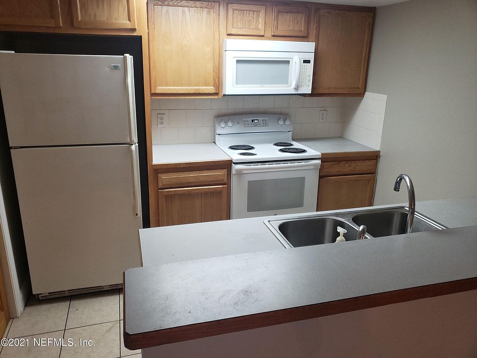 1st image of 1216 Songbird Ln