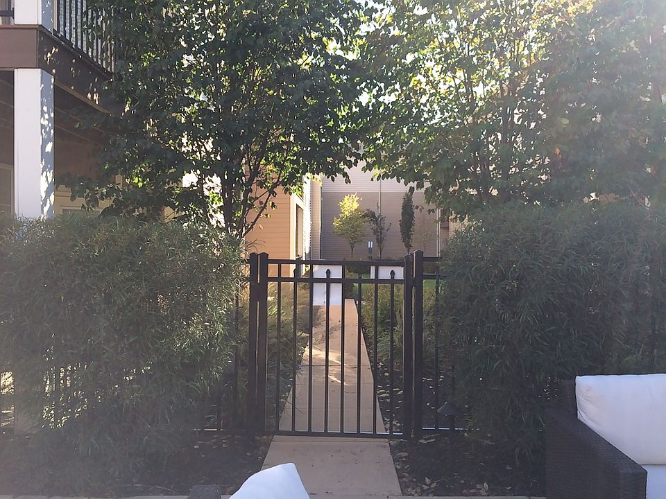 2nd image of 717 Worthington Woods Blvd Ste 114