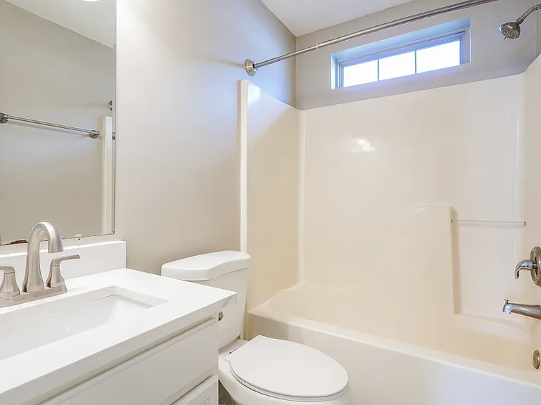 3944 Rock Creek Dr — Photo 10