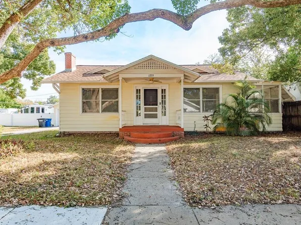 1235 Idlewild Dr, Clearwater, FL 33755